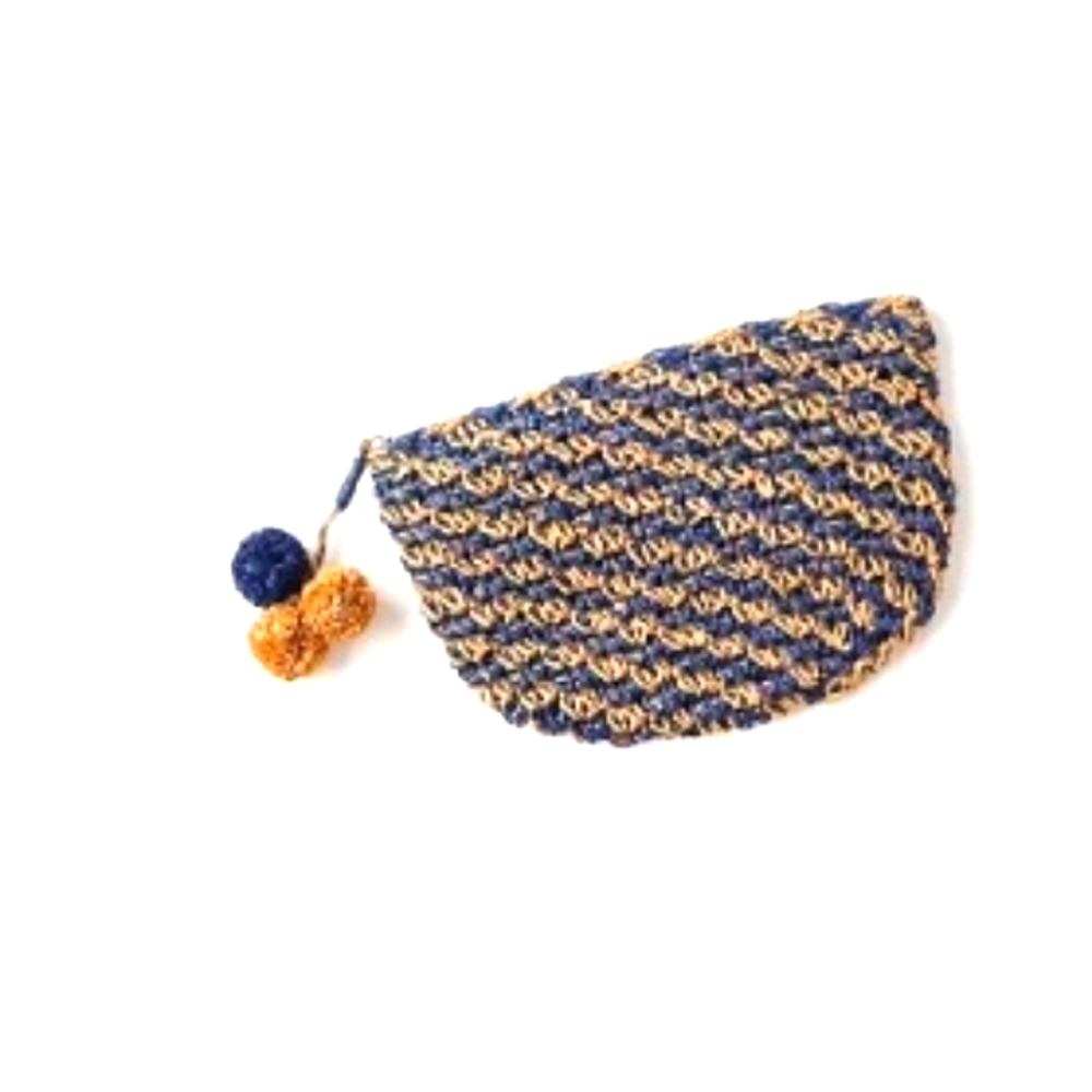 LOFT WOVEN STRAW POUCH